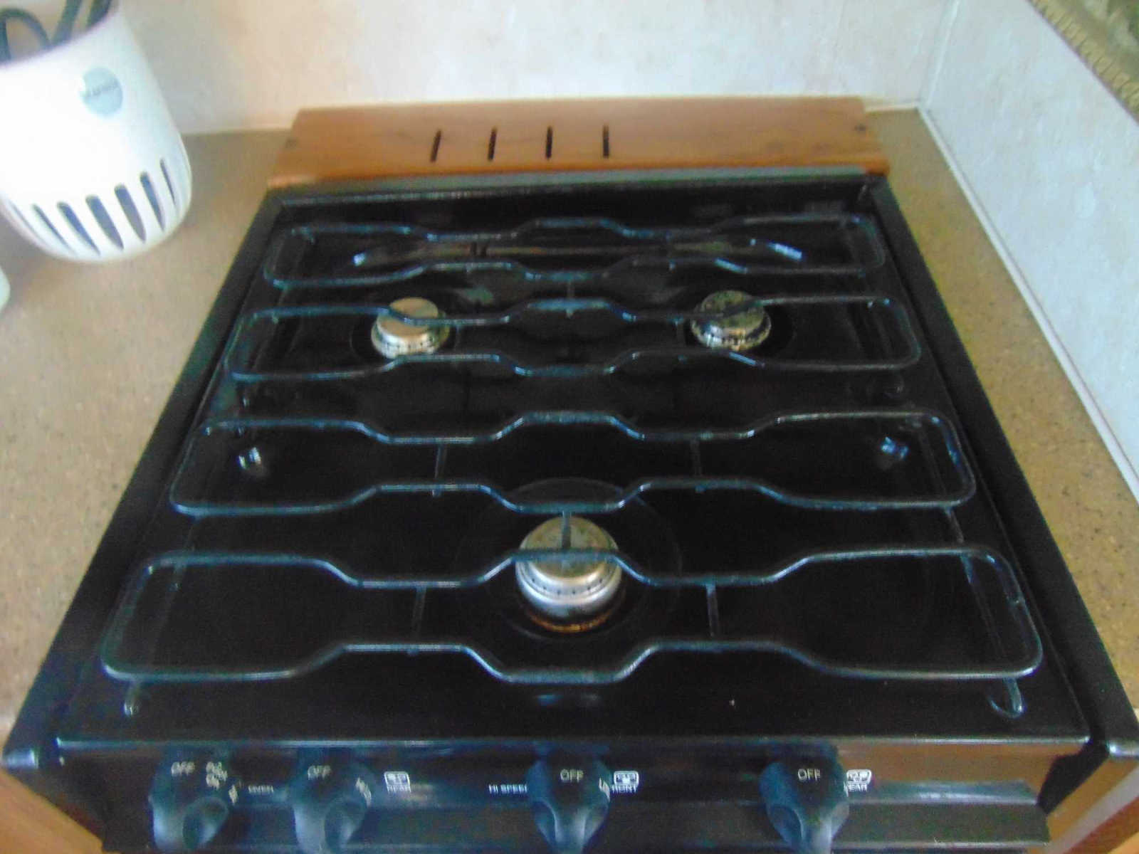 3 burner range and oven